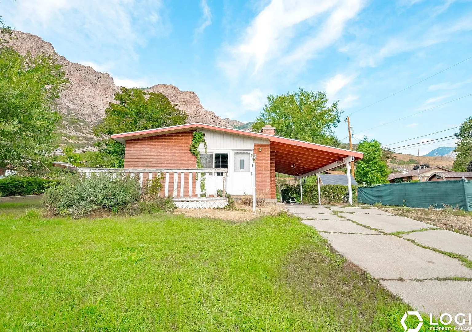 4 Bed / 2 Bath Single-Family Home for Rent in Ogden, UT — Photo 1