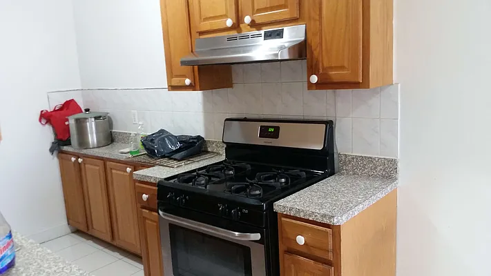 Rented by Lang Realty LLC | media 19