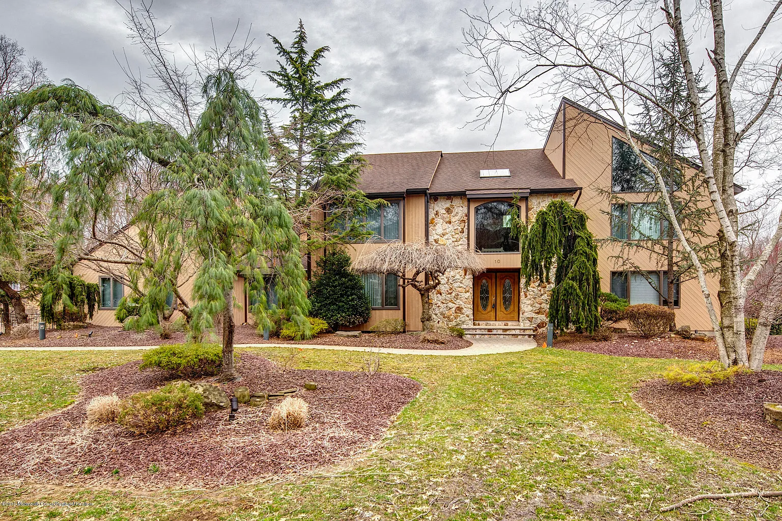 10 Delwood Dr photo 1