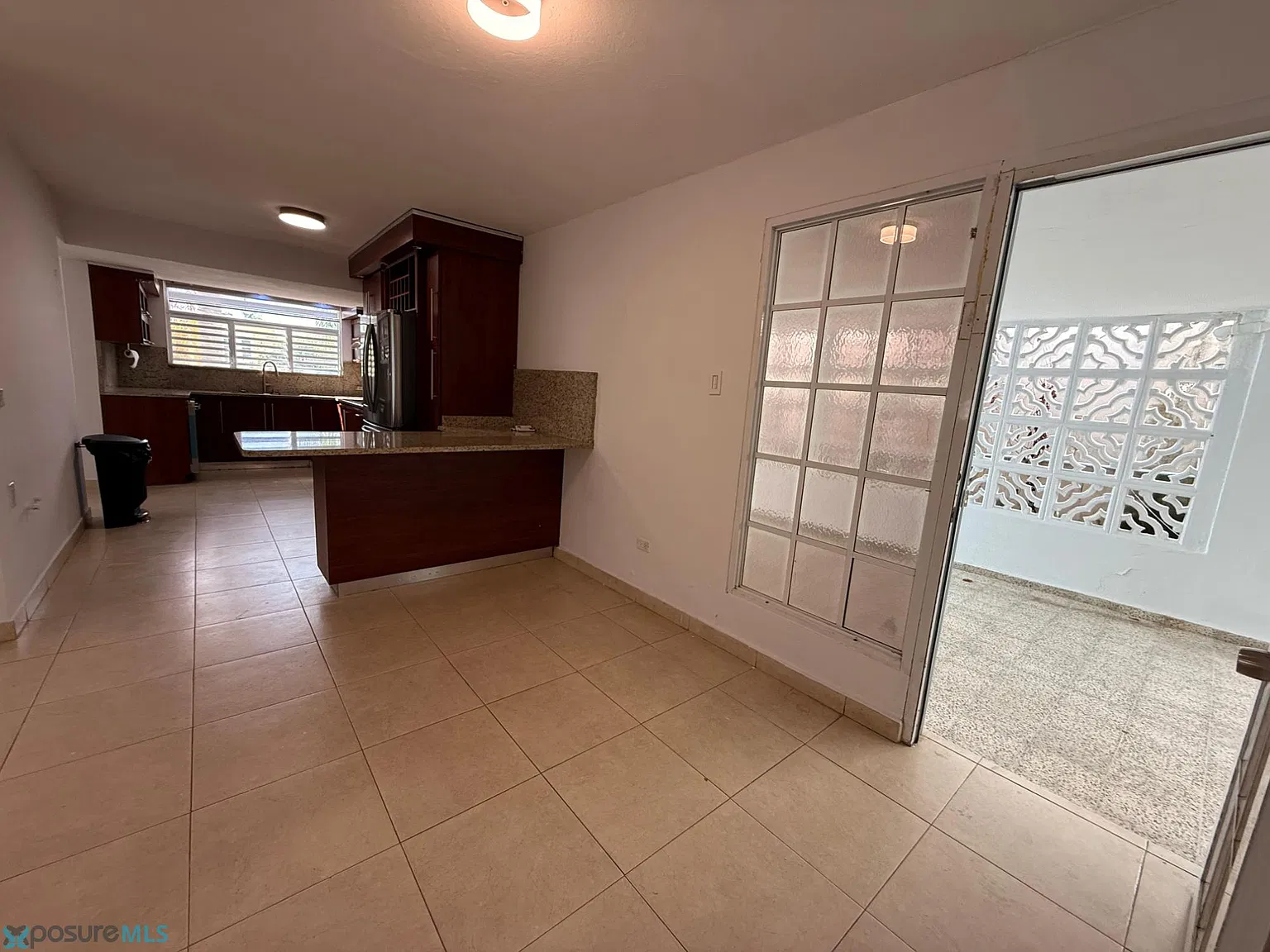3 bed, 3.0 bath, 1892 sqft, $3,000 — Photo 3