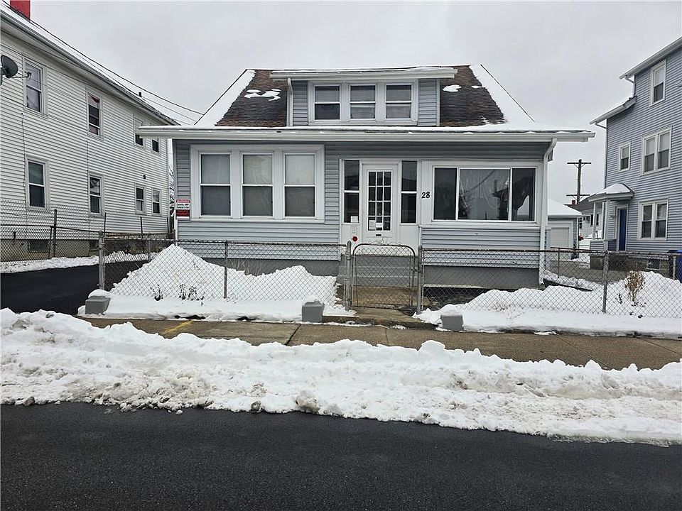 1st image of 28 Privet St