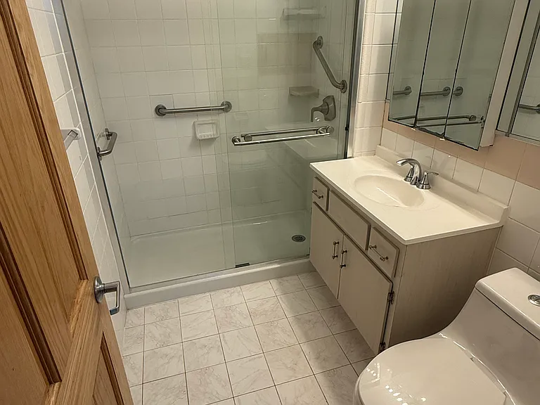 1582 Orchard Grove Ave #1 — Photo 3