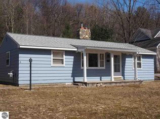 6876 Deadstream Rd, Honor, MI 49640