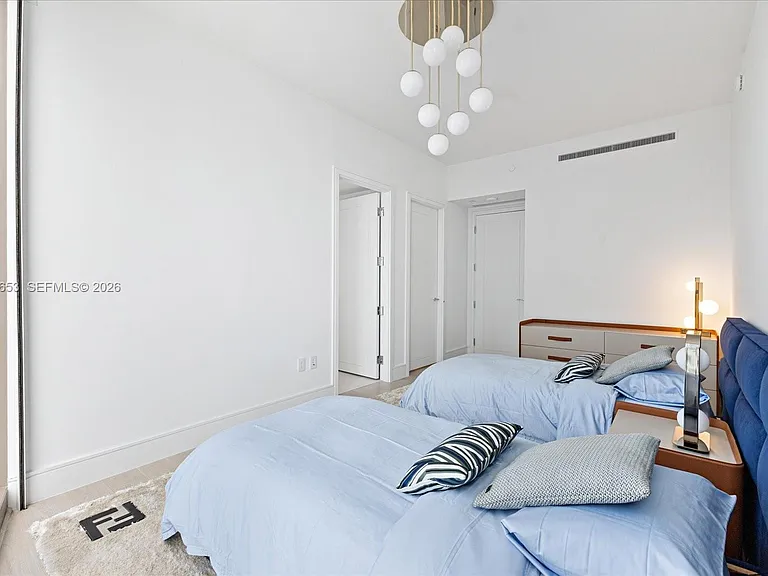 17975 Collins Ave #N-2001 — Photo 24