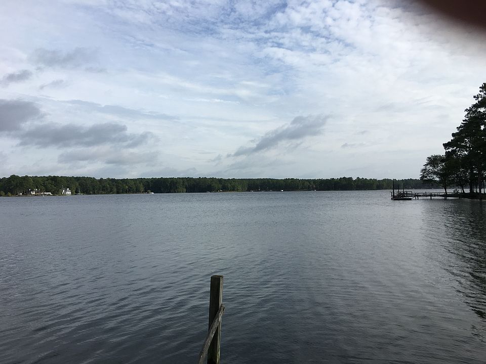 2nd image of 3520 Driftwood Point Rd