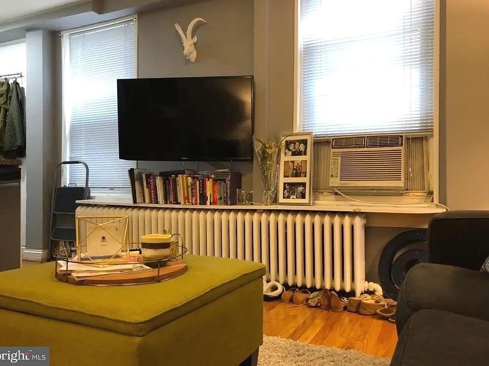 1st image of 1324 Pine St #1R