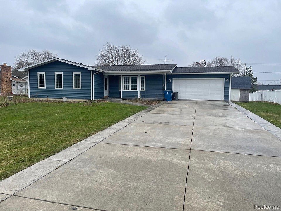 1st image of 5425 Teakwood Dr