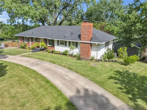 1000 NW Indian Ln, Riverside, MO 64150