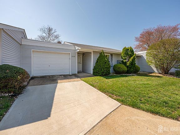 2nd image of 253 Belmar Rd #B