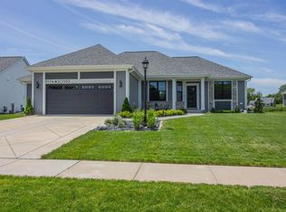 N174W20595 Laurel Springs Cir, Jackson, WI 53037