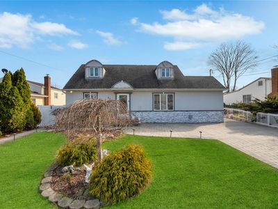 448 Chelsea Avenue, West Babylon, NY, 11704