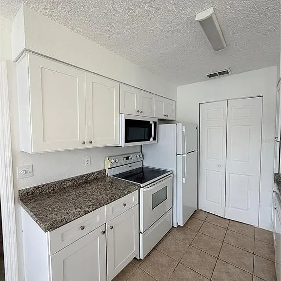 1069 S Hiawassee Rd #1322 — Photo 9