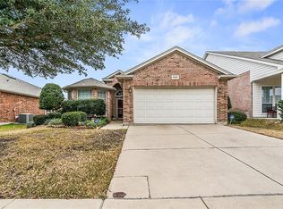 9605 Brenden Dr, Fort Worth, TX 76108