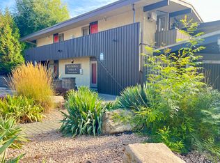 353 Boyce Cres Unit 11, Kelowna, BC V1Y 5Z7