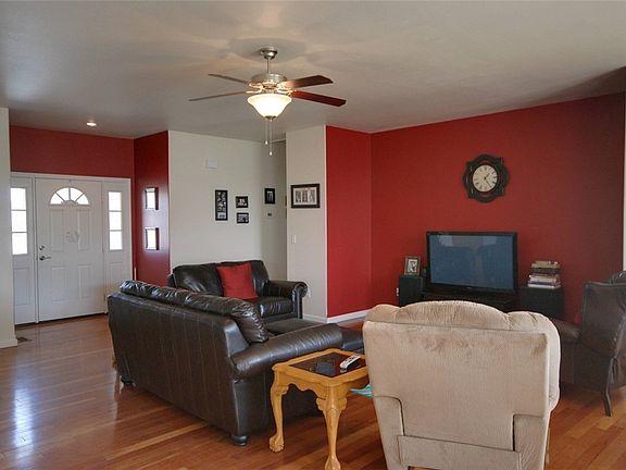 5th image of 7603 McDougal Ave NE