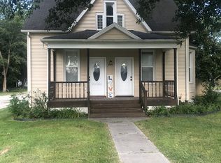 606 S Front St, Okawville, IL 62271