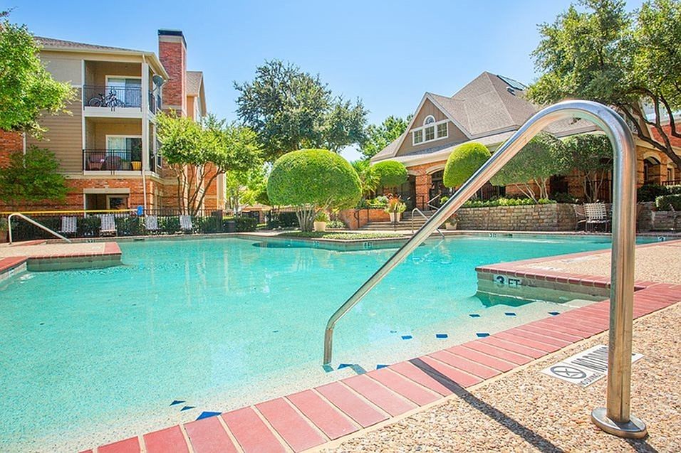 Create memories poolside at our apartment community