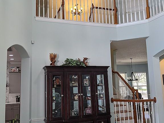 2 Story open Foyer