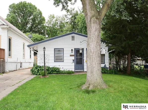 4109 Lenox Ave, Lincoln, NE 68510