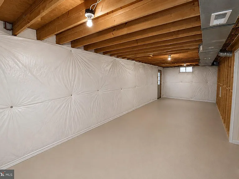38 Hot Springs Way — Photo 16