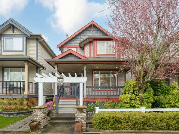 19441 66th Ave, Surrey, BC V4N 0C3
