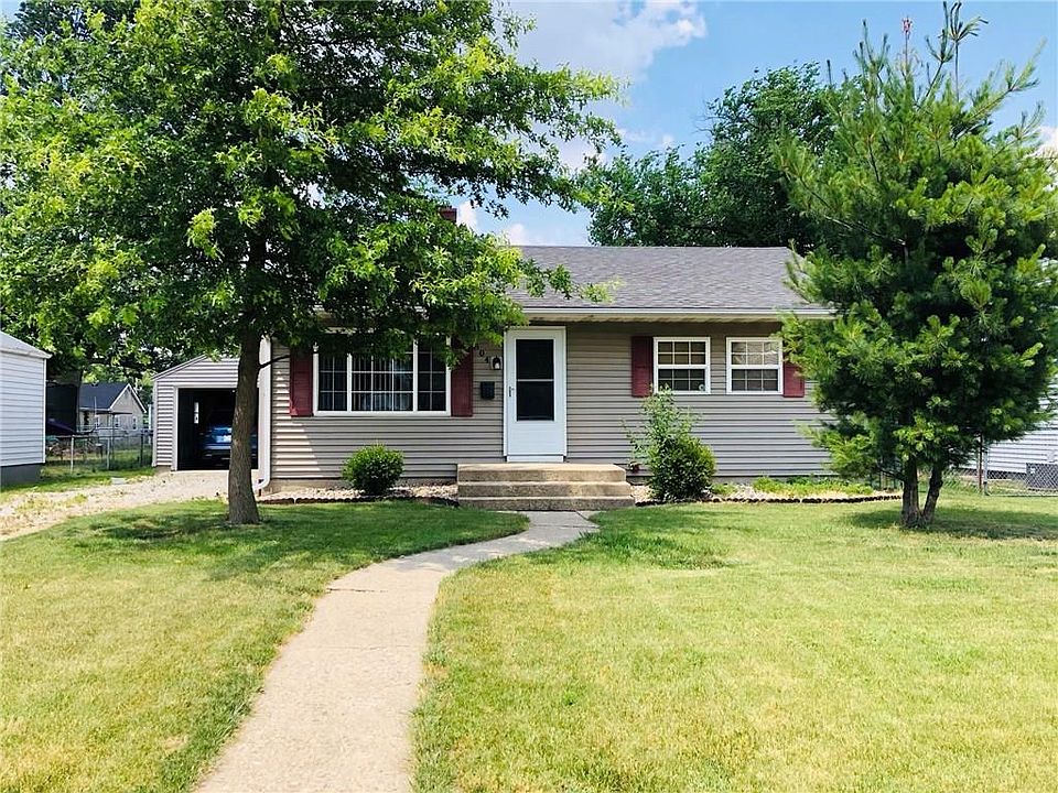 1st image of 804 Cottage Ave