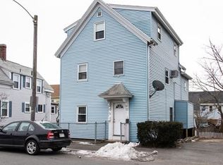 22 Roundy St, Beverly, MA 01915