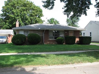 9642 Centralia, Redford, MI, 48239
