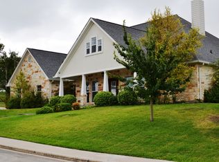 1903 Sarah Cv, Taylor, TX 76574