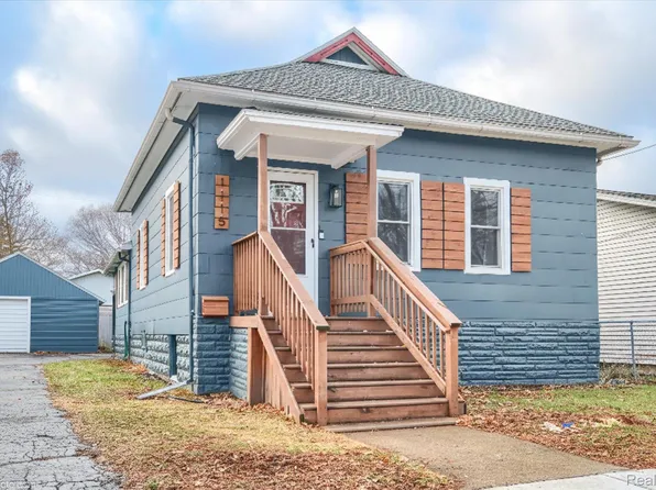 1115 Litchfield St, Bay City, MI 48706