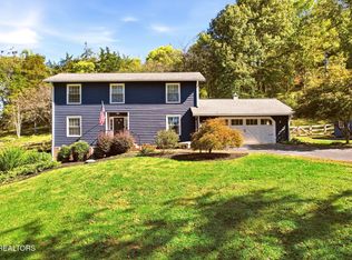 219 Lone Ridge Ln, Clinton, TN 37716
