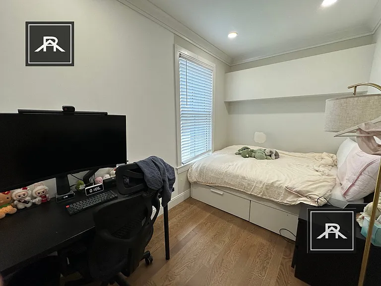155 Foster St #2F — Photo 13