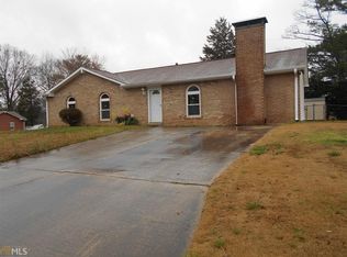 6096 Landover Cir, Morrow, GA 30260