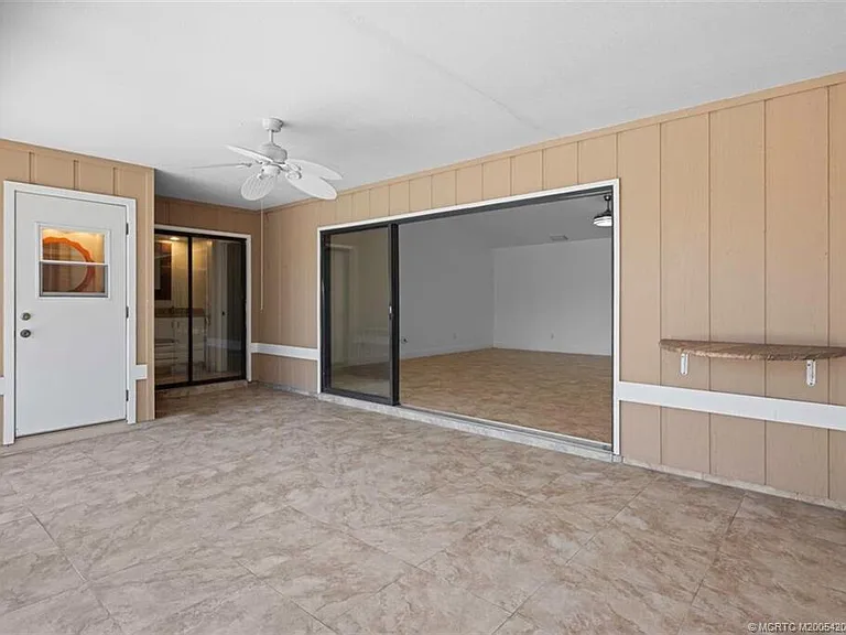 3074 NE Loquat Ln — Photo 26