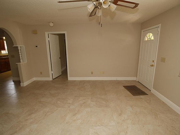 5th image of 575 Escobar Ave NW