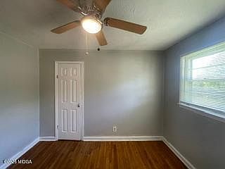 5th image of 3278 Ohara Dr S