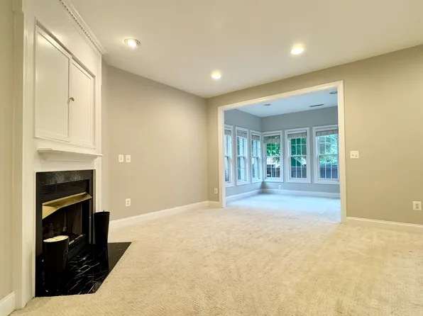 (undisclosed Address), Oakton, VA 22124