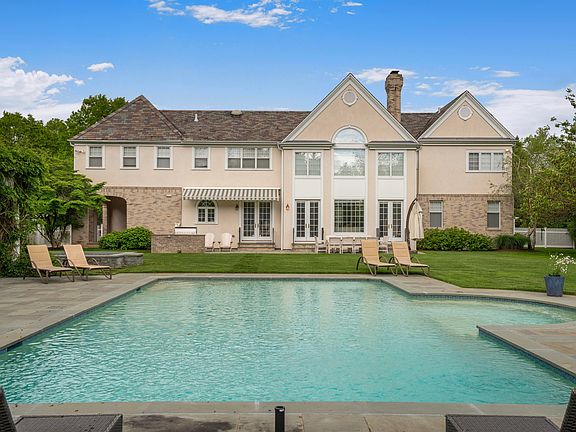 4th image of 31 Pheasant Ln