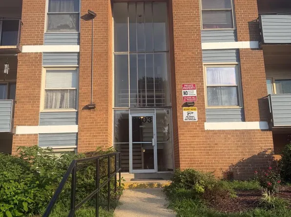 3803 Saint Barnabas Rd #T103, Suitland, MD 20746