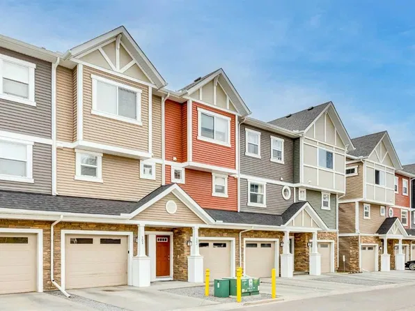 1225 S Kings Heights Way SE #703, Airdrie, AB T4A 0T7