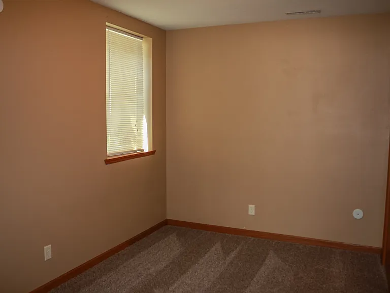 1213 E Bremer Ave #1213 — Photo 7