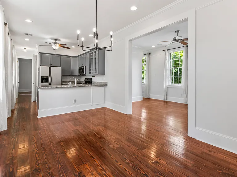 2217 Laurel St #4 — Photo 4