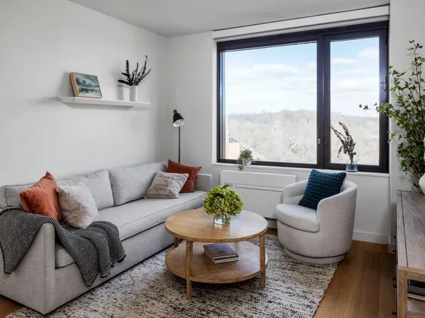 11 Ocean Parkway image 1 of 28