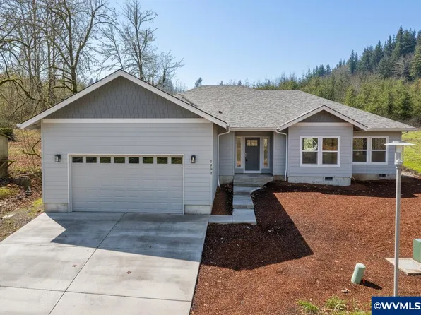1492 Strawberry Ridge Dr, Sweet Home, OR 97386