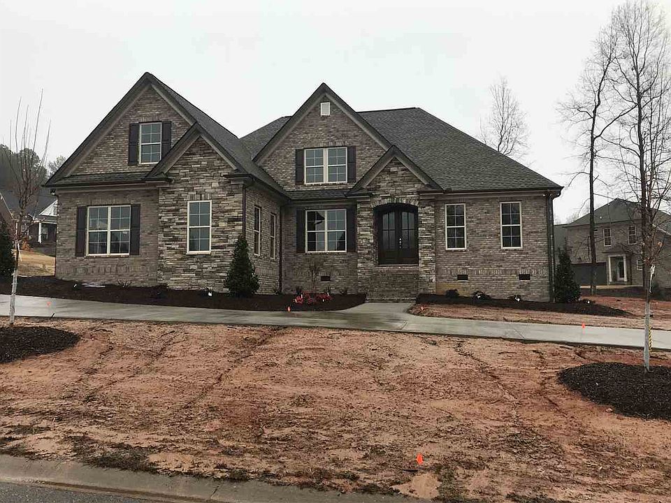 1st image of 206 N Monterey Dr
