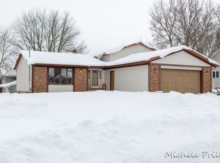 613 Bernard St, Middleville, MI 49333