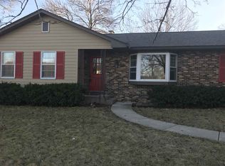 2329 Cae Dr, Iowa City, IA 52246