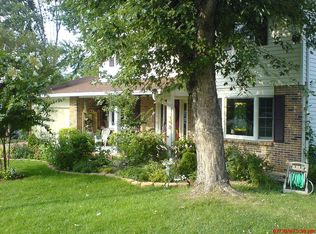 300 Longbow Trl, Saint Charles, MO 63301