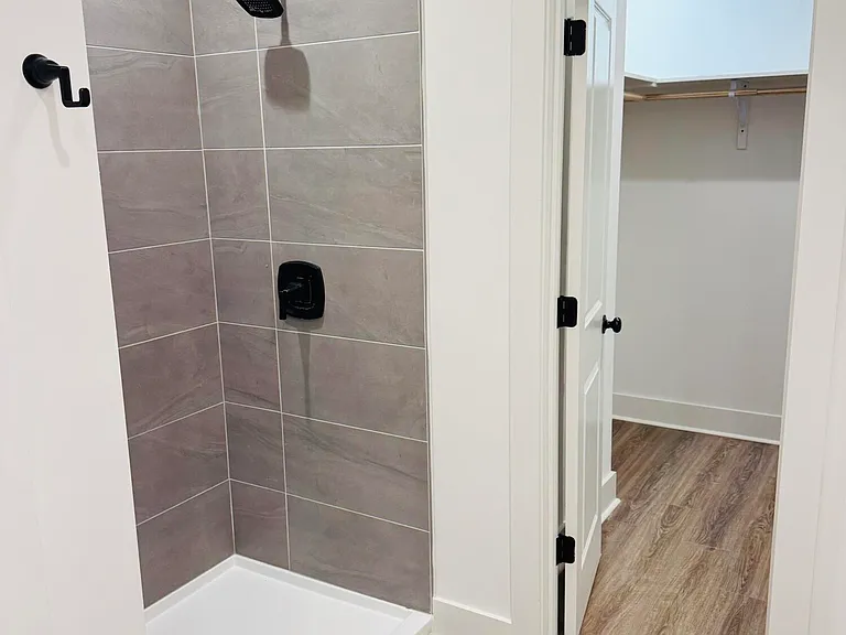 512 Highland Oaks Ln — Photo 11