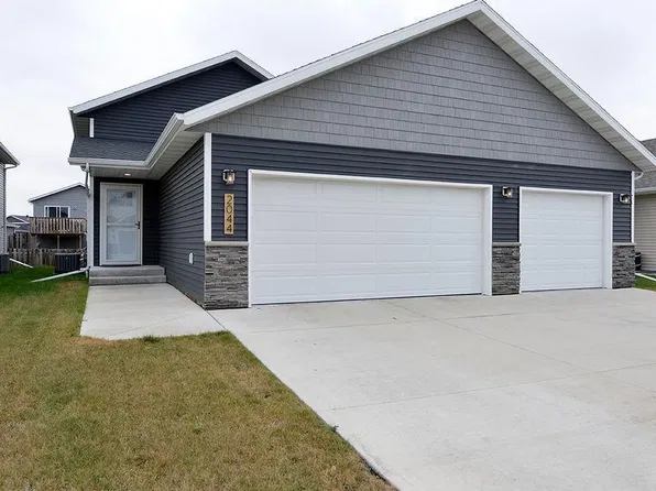 2044 11th St W, West Fargo, ND 58078